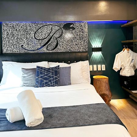 Blue Tulip - 4Mins From Mactan Airport Hotel Lapu-Lapu City Exterior photo