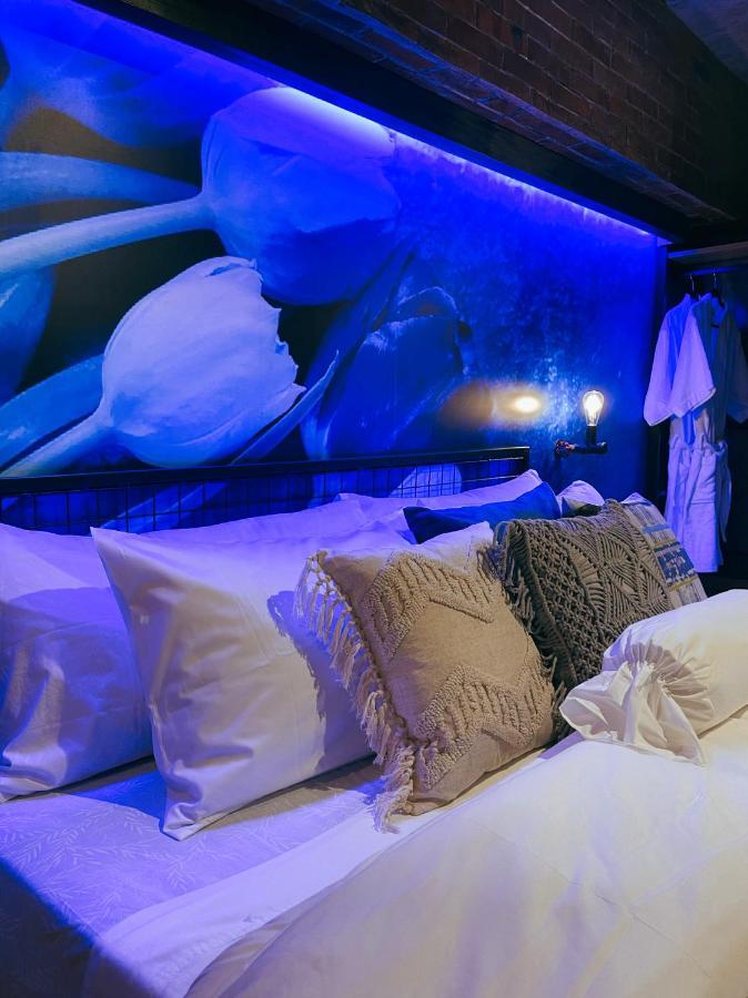Blue Tulip - 4Mins From Mactan Airport Hotel Lapu-Lapu City Exterior photo