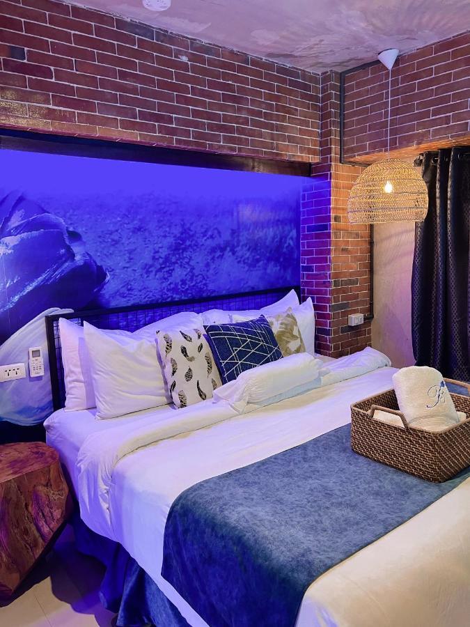 Blue Tulip - 4Mins From Mactan Airport Hotel Lapu-Lapu City Exterior photo