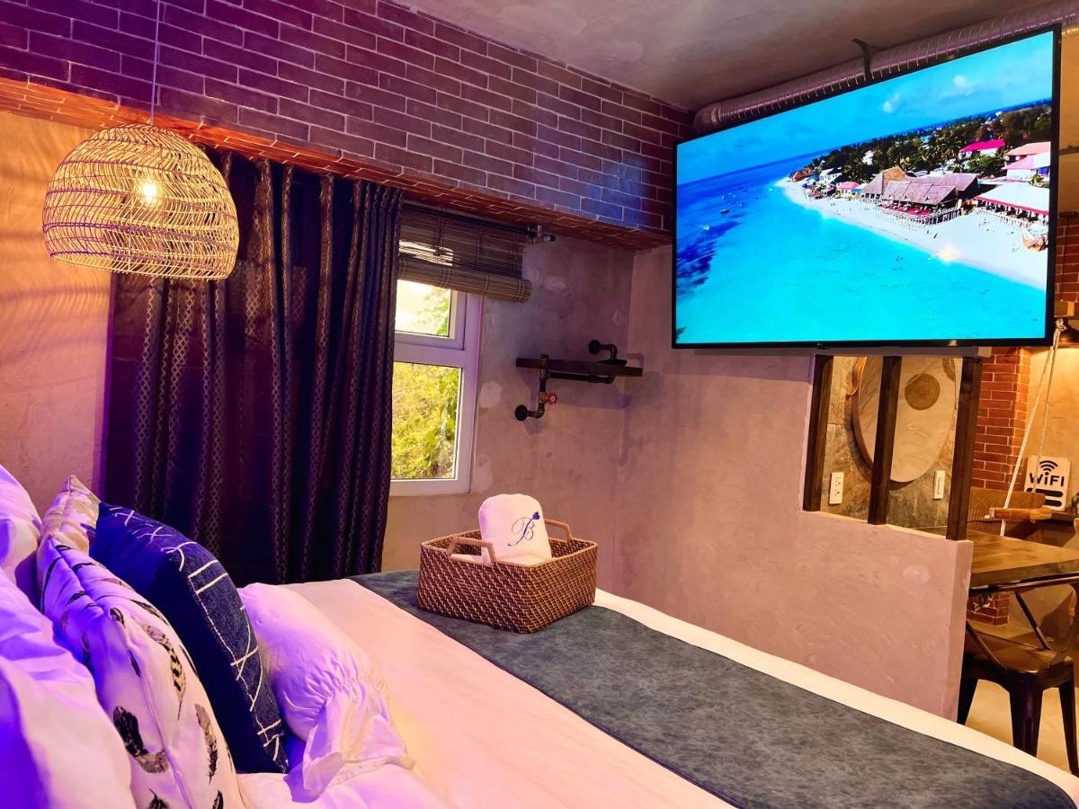 Blue Tulip - 4Mins From Mactan Airport Hotel Lapu-Lapu City Exterior photo